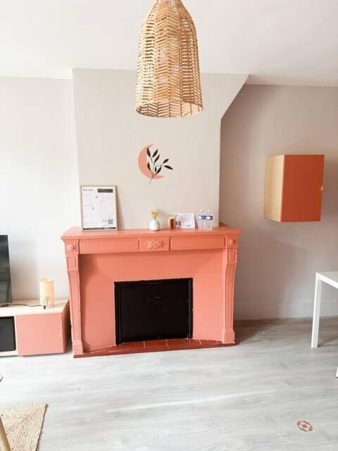 Food And Chill - Deux Appartements Hypercentre - 1 Theme Cinema - By Primo C0Nciergerie Tournus Extérieur photo